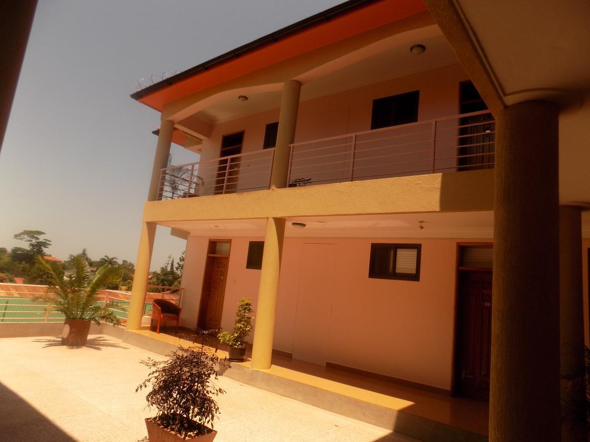 Entebbe Traveller'S Hotel Dış mekan fotoğraf