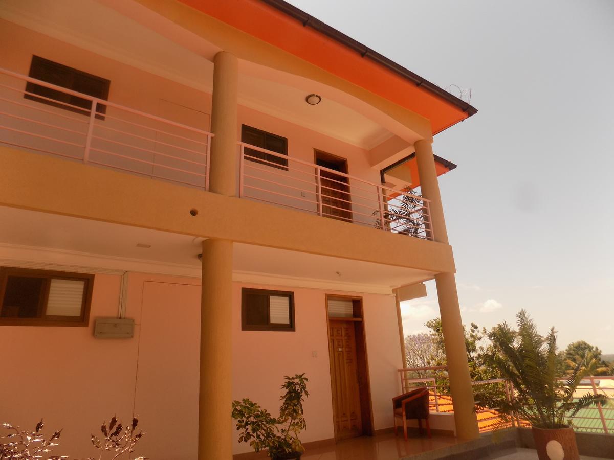 Entebbe Traveller'S Hotel Dış mekan fotoğraf