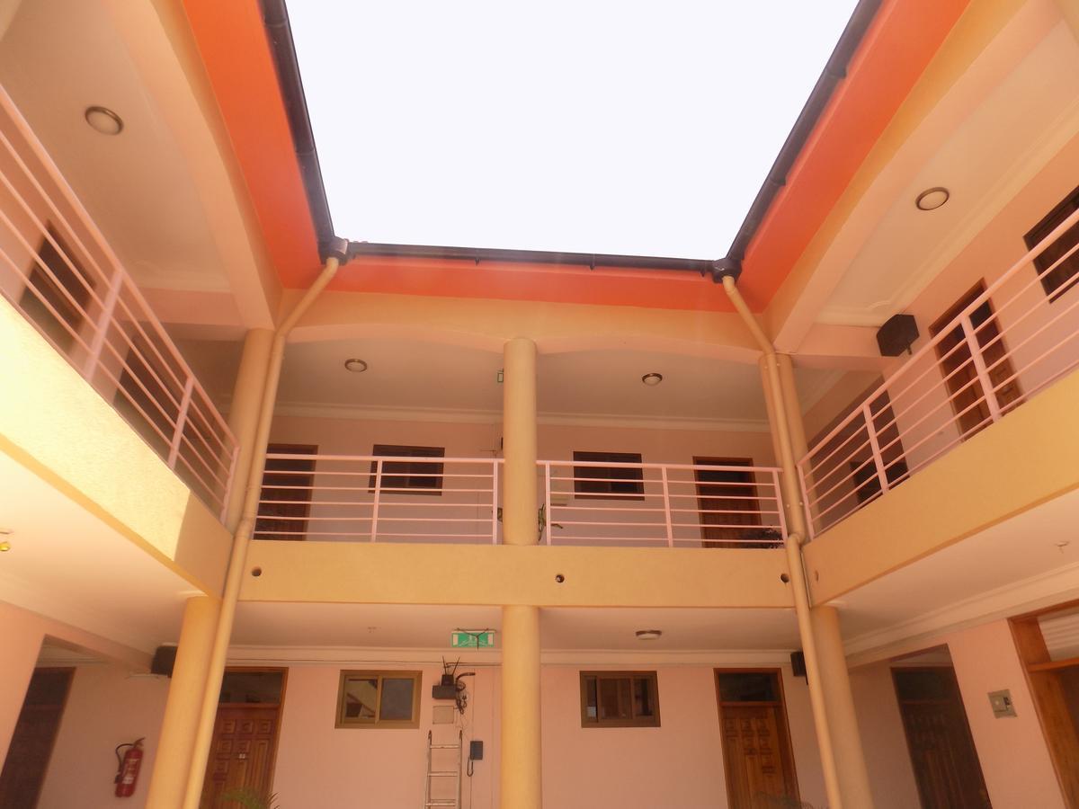 Entebbe Traveller'S Hotel Dış mekan fotoğraf