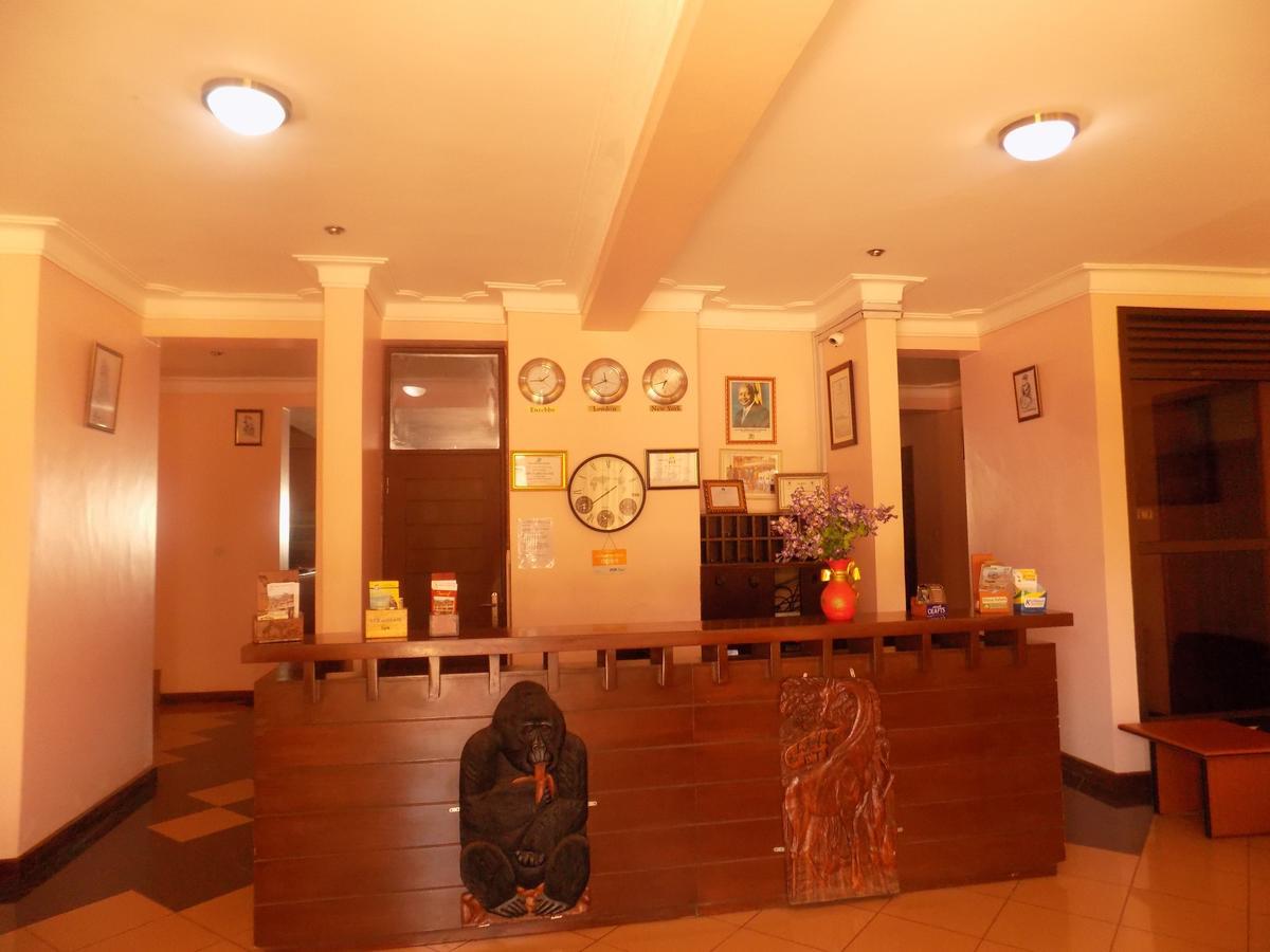 Entebbe Traveller'S Hotel Dış mekan fotoğraf