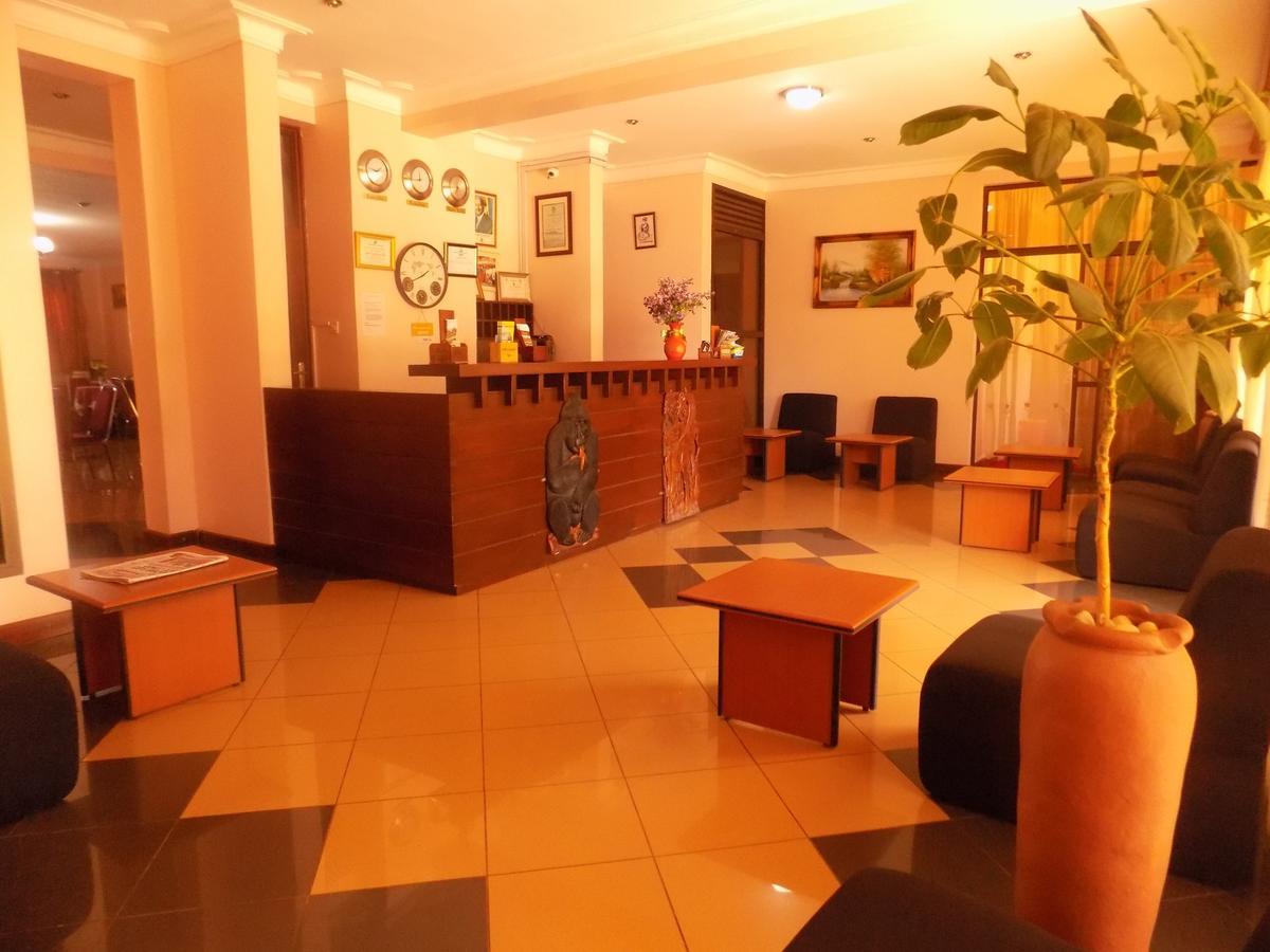 Entebbe Traveller'S Hotel Dış mekan fotoğraf